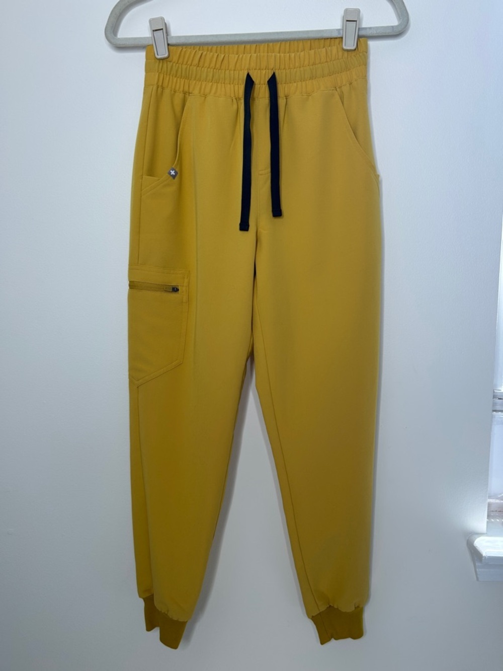 Zamora High-Rise Jogger Scrub Pant Gold Yellow Size XS Petite - Picture 4 of 9